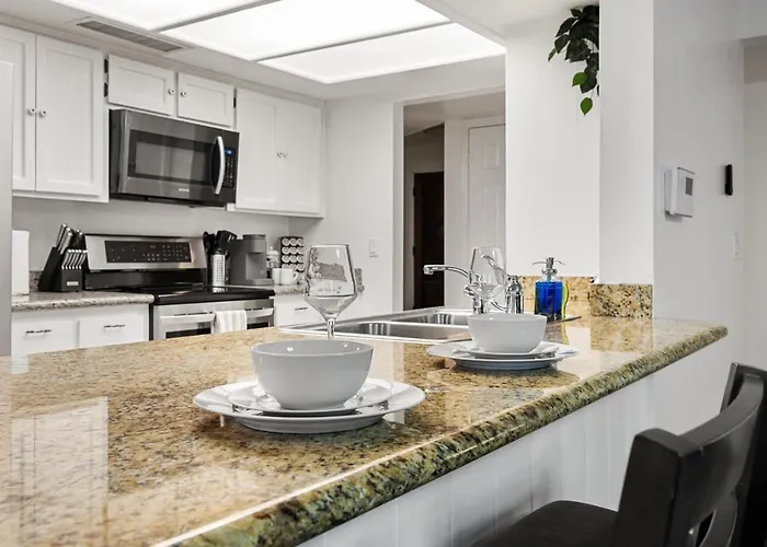 Retreat: Refreshing Pool~ Golf ~games Asu Holiday home Glendale
