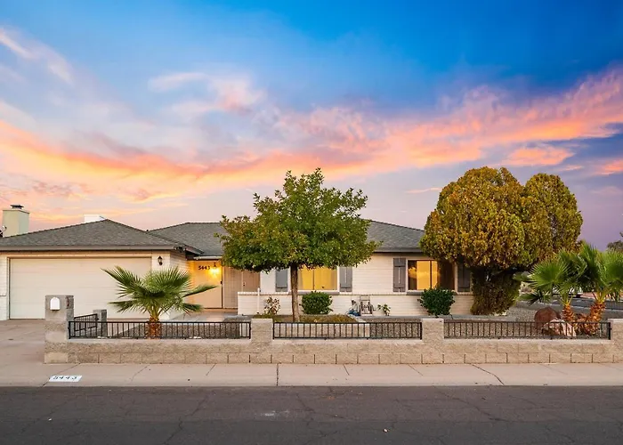 Holiday home Retreat: Refreshing Pool~ Golf ~games Asu Glendale