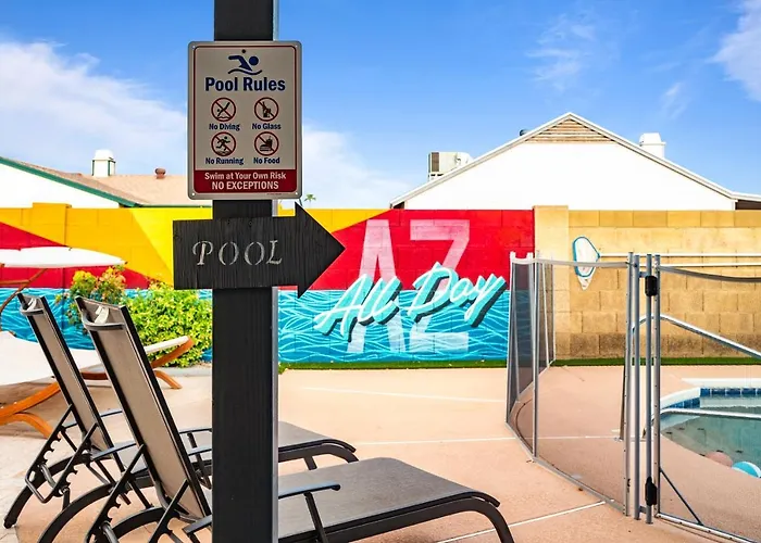 Retreat: Refreshing Pool~ Golf ~games Asu Holiday home Glendale